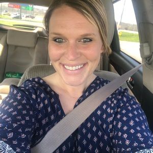 Meet your Posher, Laura